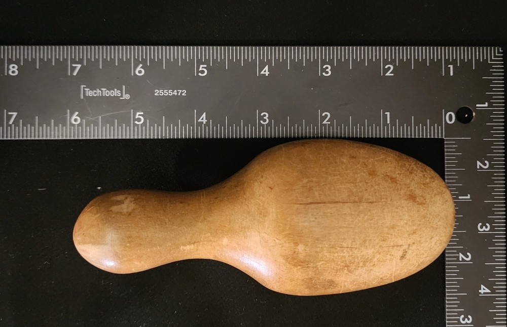 VTG Wooden Darning Egg