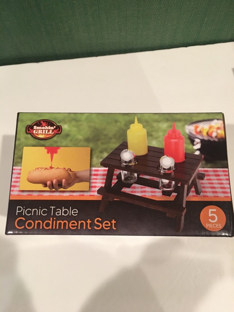 Picnic table condiment set