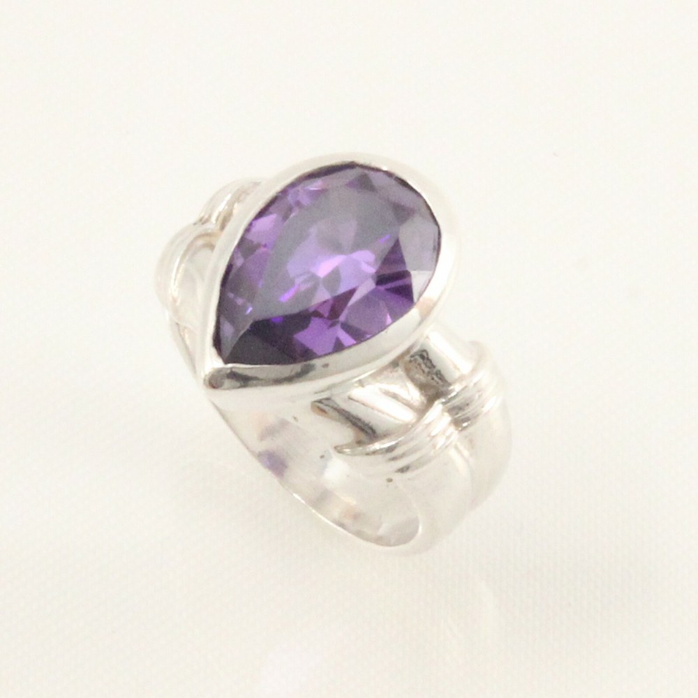 Solid Sterling Silver .925 Classic Pear Amethyst Solitaire Ring TPJ
