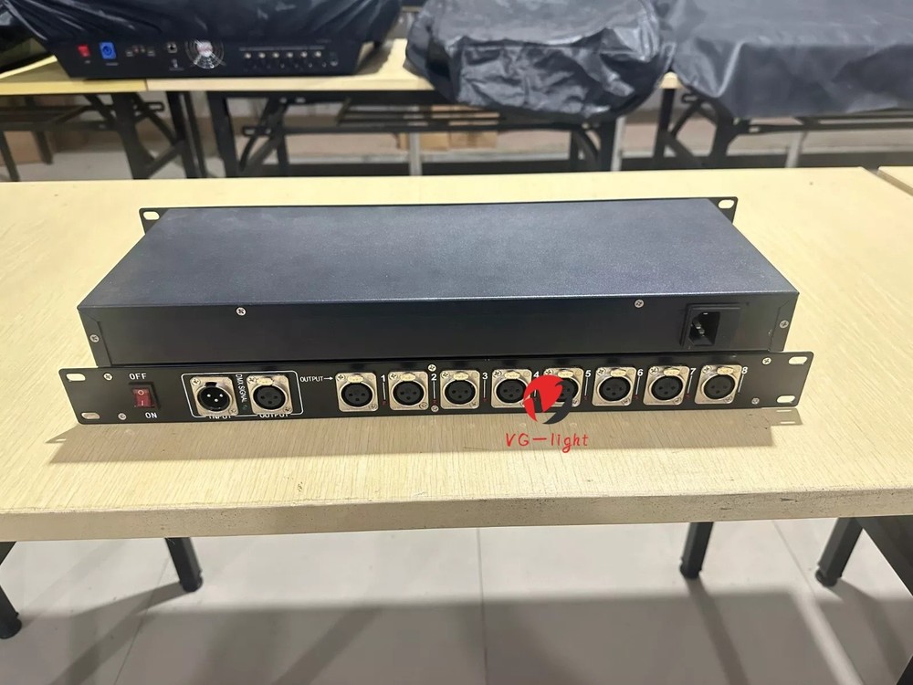 US 8CH DMX Splitter DMX512 Light Controller Stage Light Extender Stage Concert
