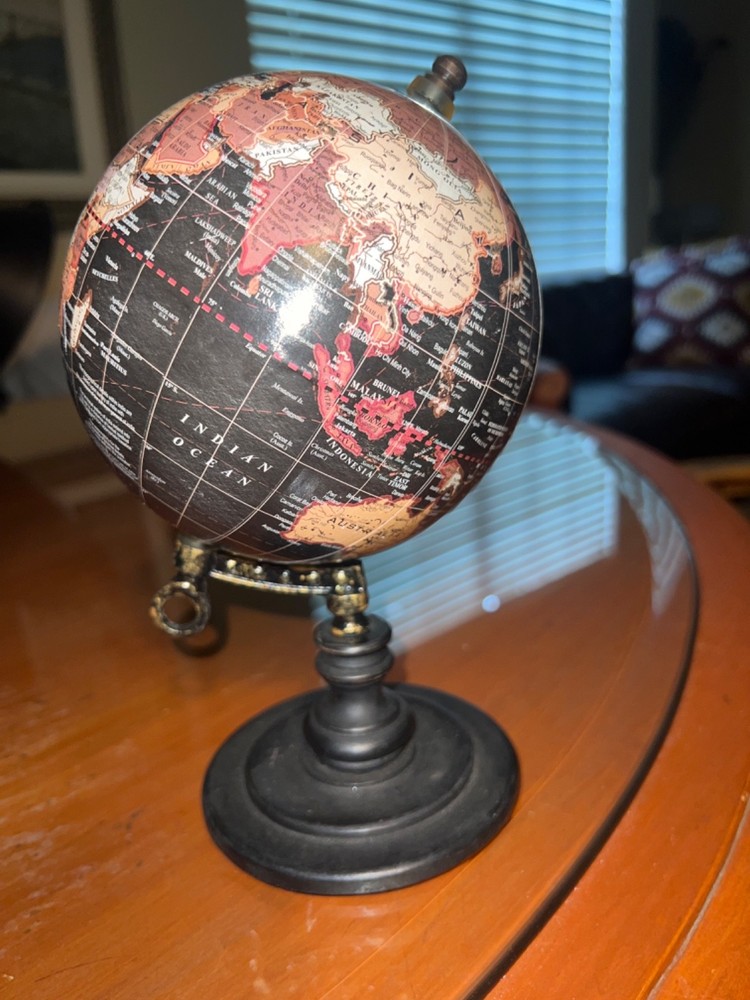 World Desk Top 10" Globe Used