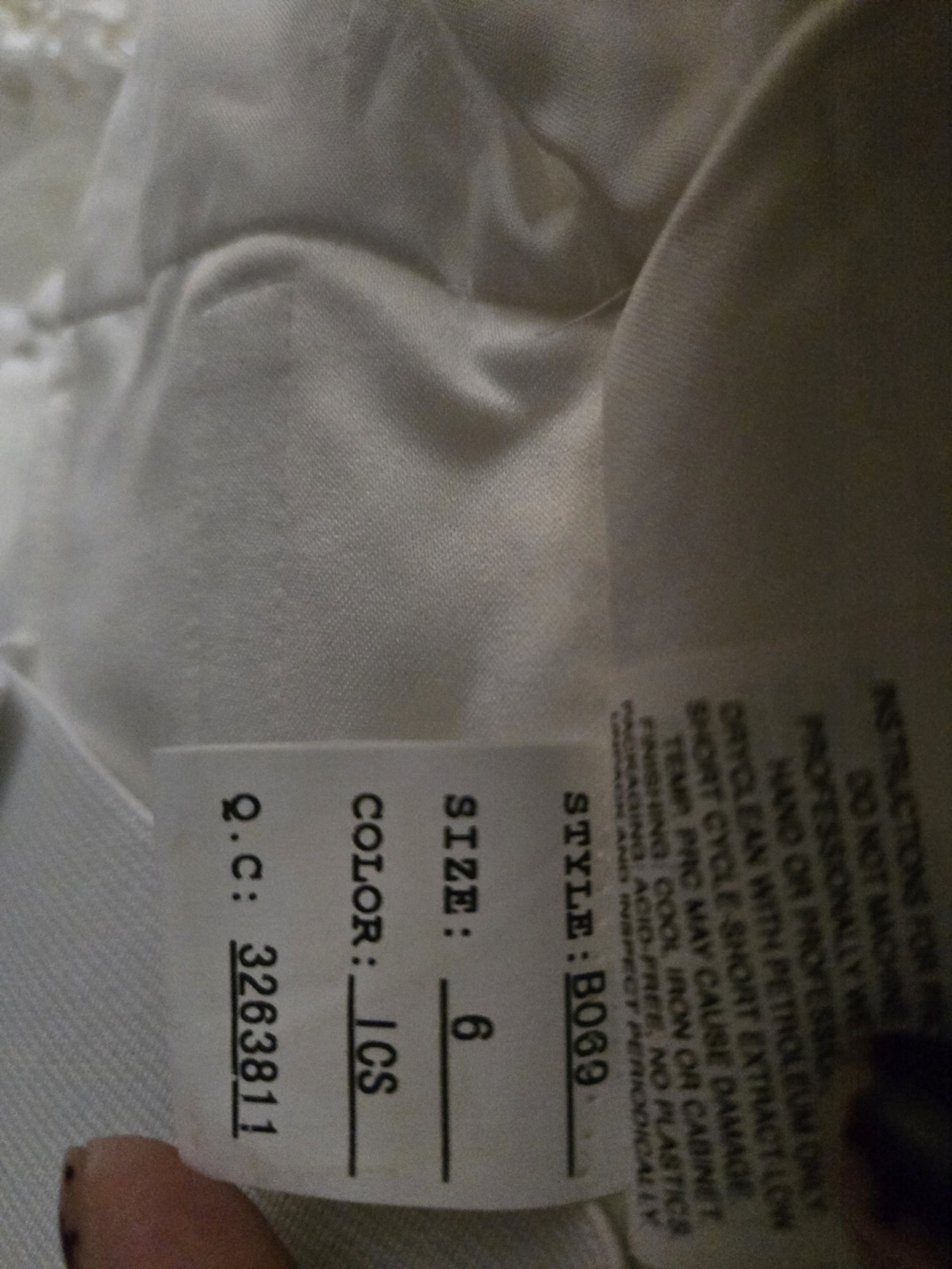 CB Couture Ivory Lace Mermaid Wedding Dress Size 6 Sleeveless Sweetheart