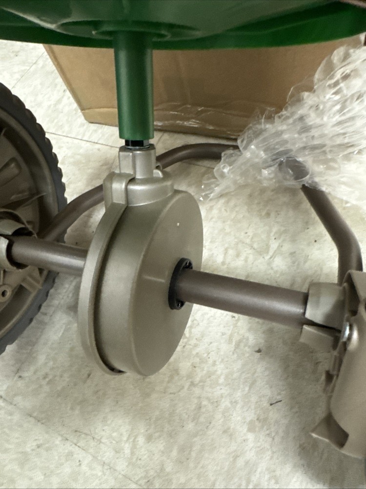 Scotts SNAP Broadcast Spreader System On Wheels Garden/Yard Care