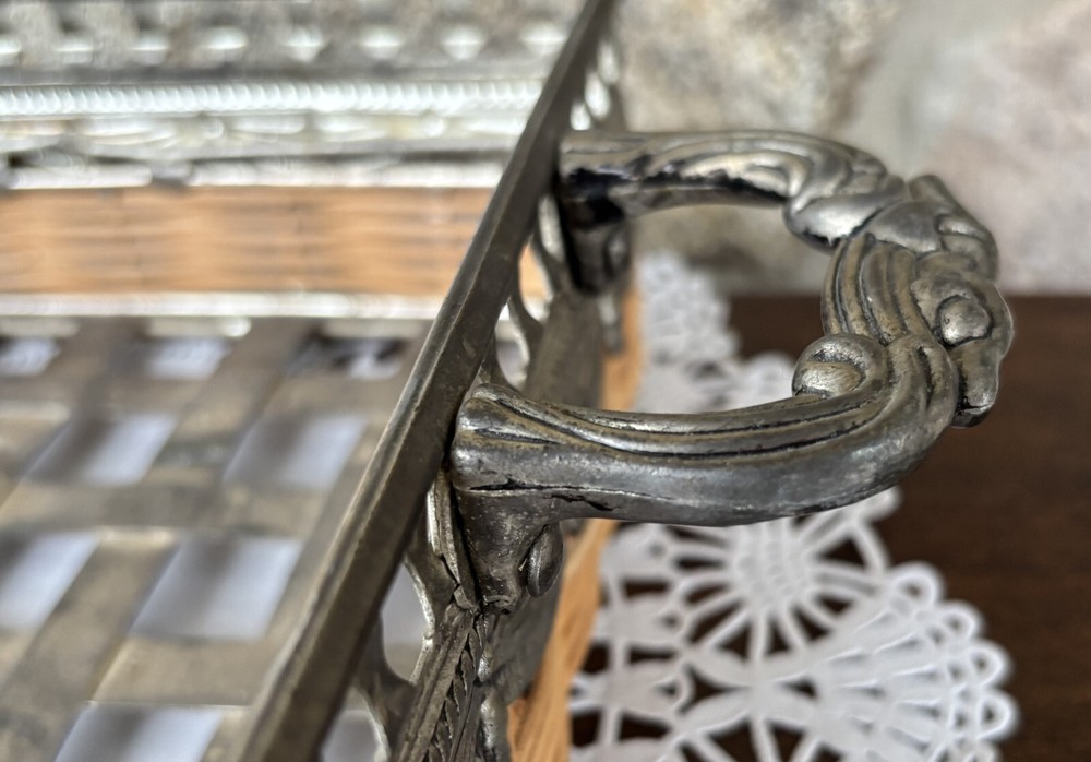 Vntg Studio Silversmith Silverplate & Bamboo Flat Dinner Napkin Holder, Handles