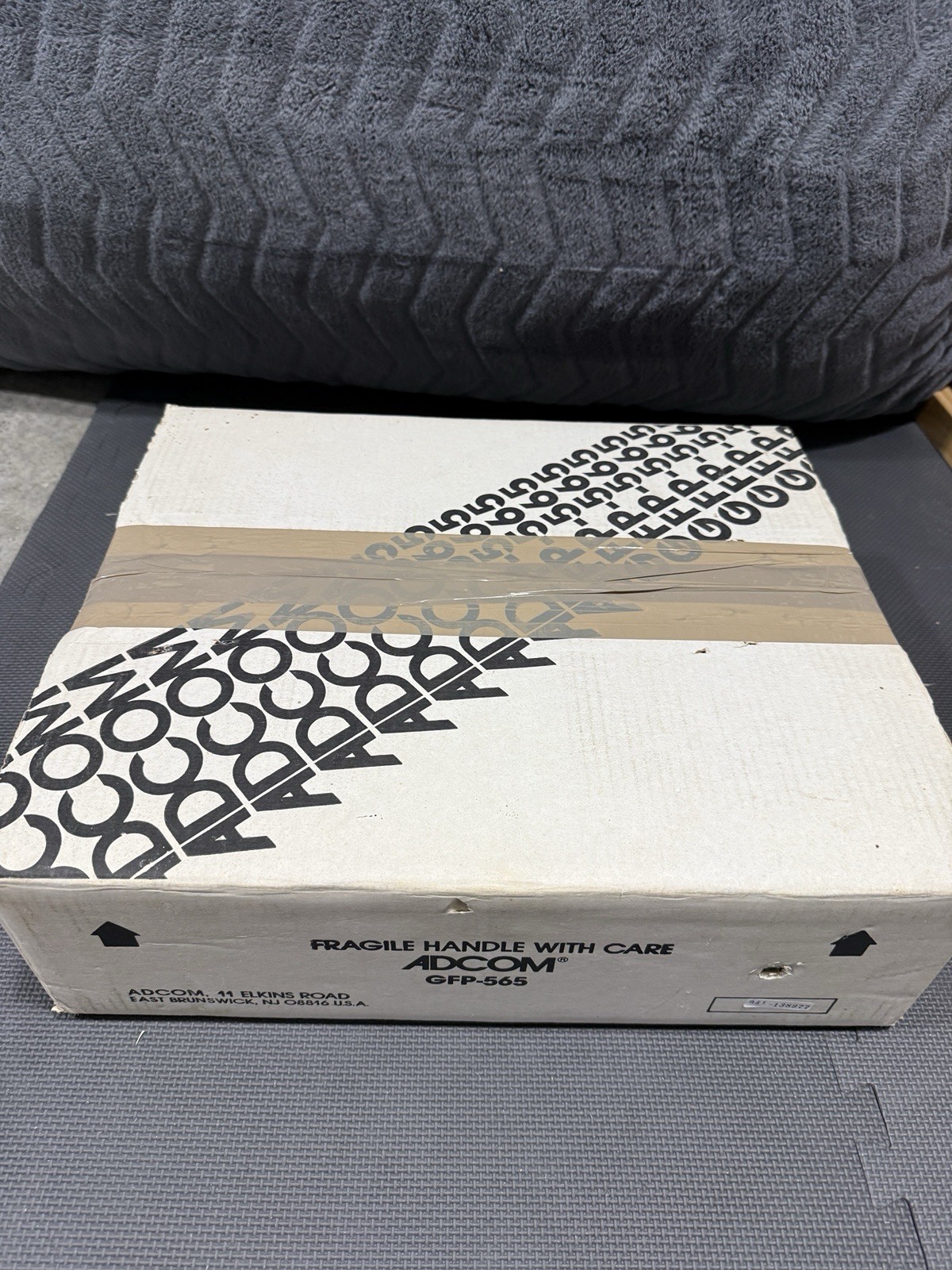 ADCOM GFP-565 AUDIOPHILE PRE AMPLIFIER EXCELLENT ORIGINAL CONDITION IN BOX