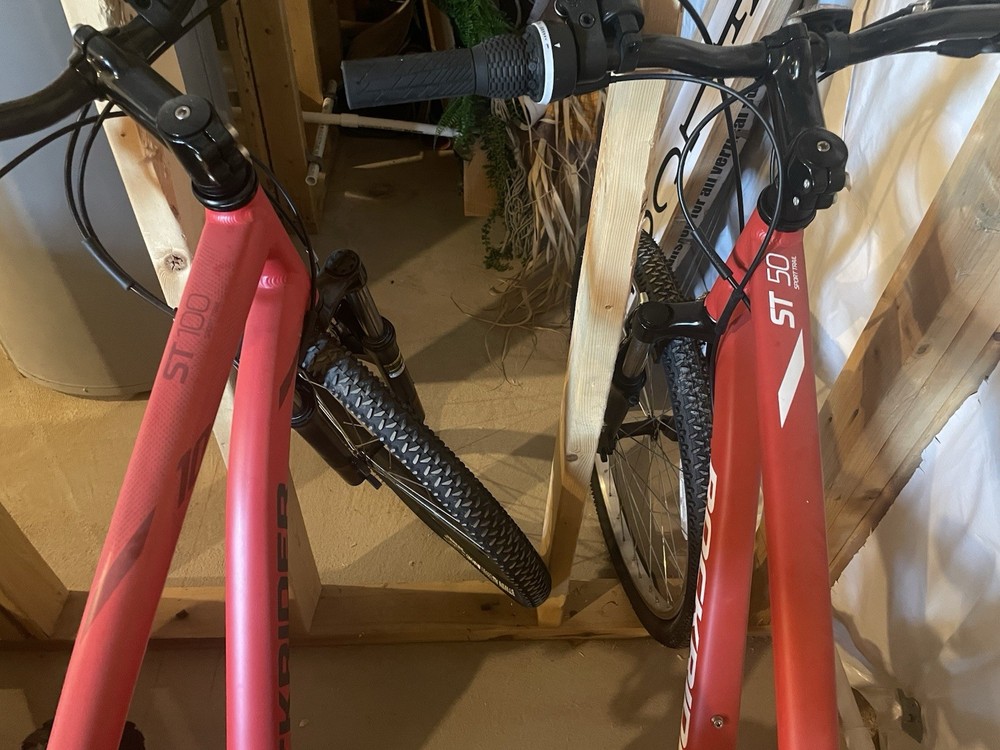 RockRider ST100 Mountain Bike ￼