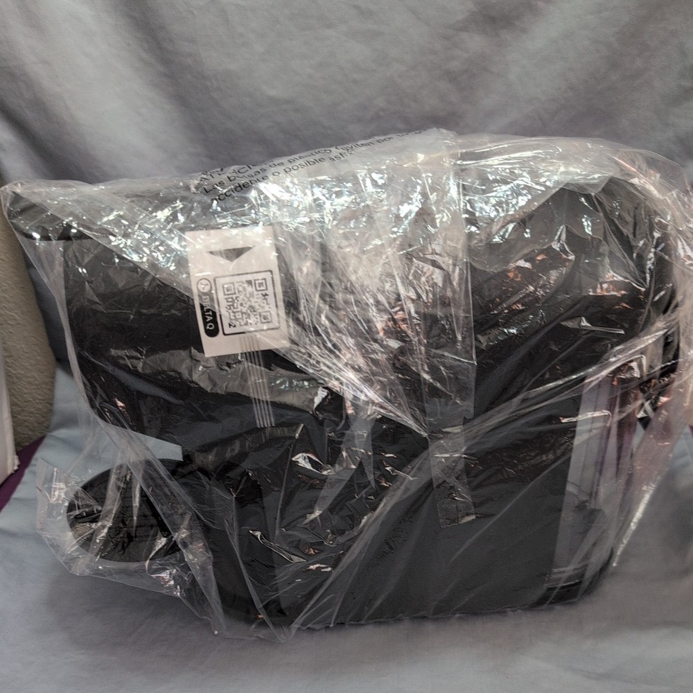 Delta Q Quick Espresso Machine Compact Capsule Coffee Maker Anthracite - Pods On