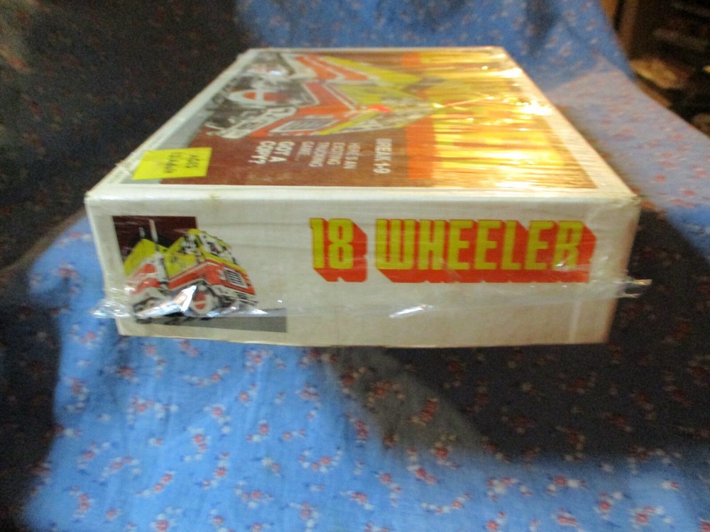 Unopened 1978 Thomas Newton 18 Wheeler Game