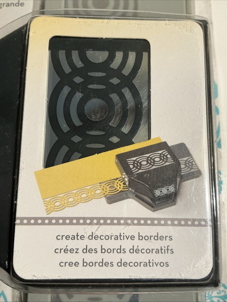 E K Tools Linked Circle Chain Paper Punch, Scrapbooking Paper Tools