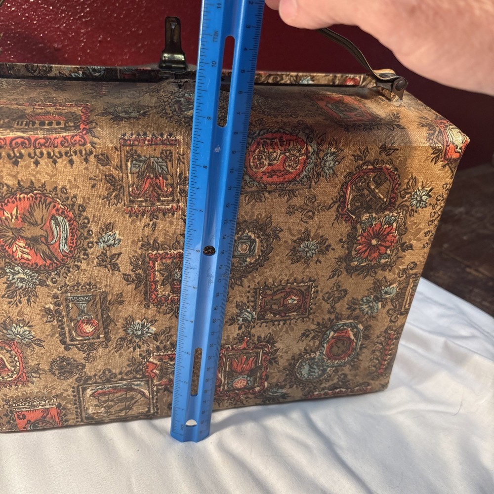 Vintage Sewing Case Box With Handle