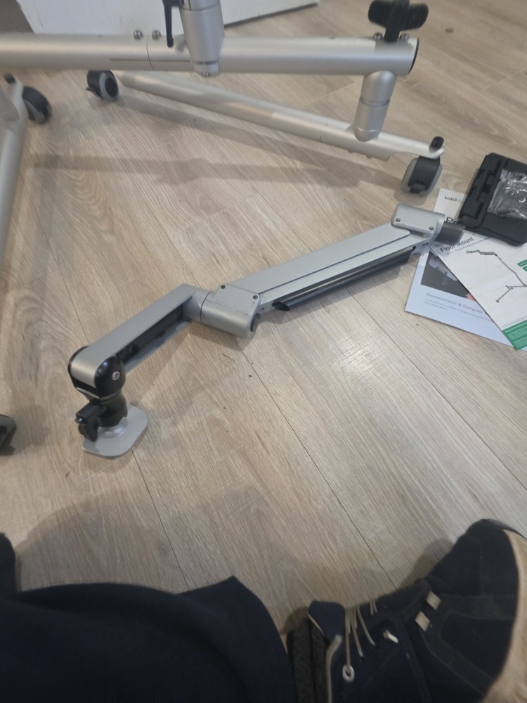 tobii dynavox rolling mount