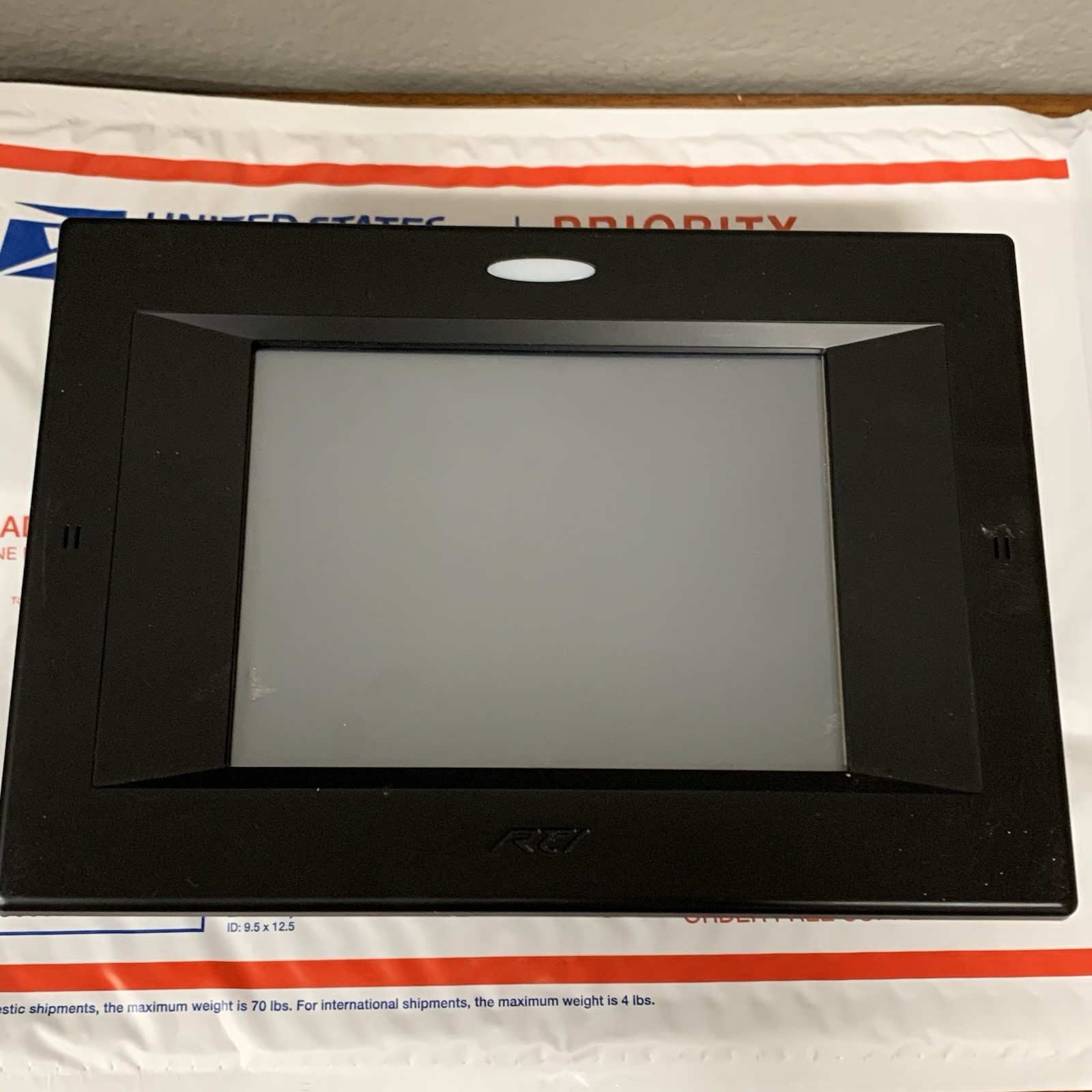 RTI K4 In-Wall Universal Touchscreen Controller Black P/N 20-210034-12