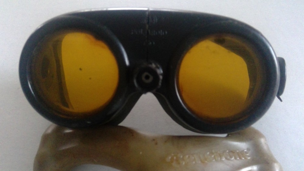 Vintage Polaroid WWII gunners googles