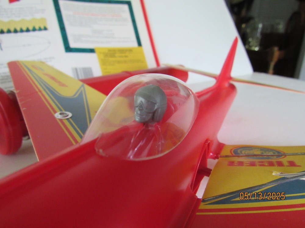 Tethered Electro Jet F-2000 Stanzel