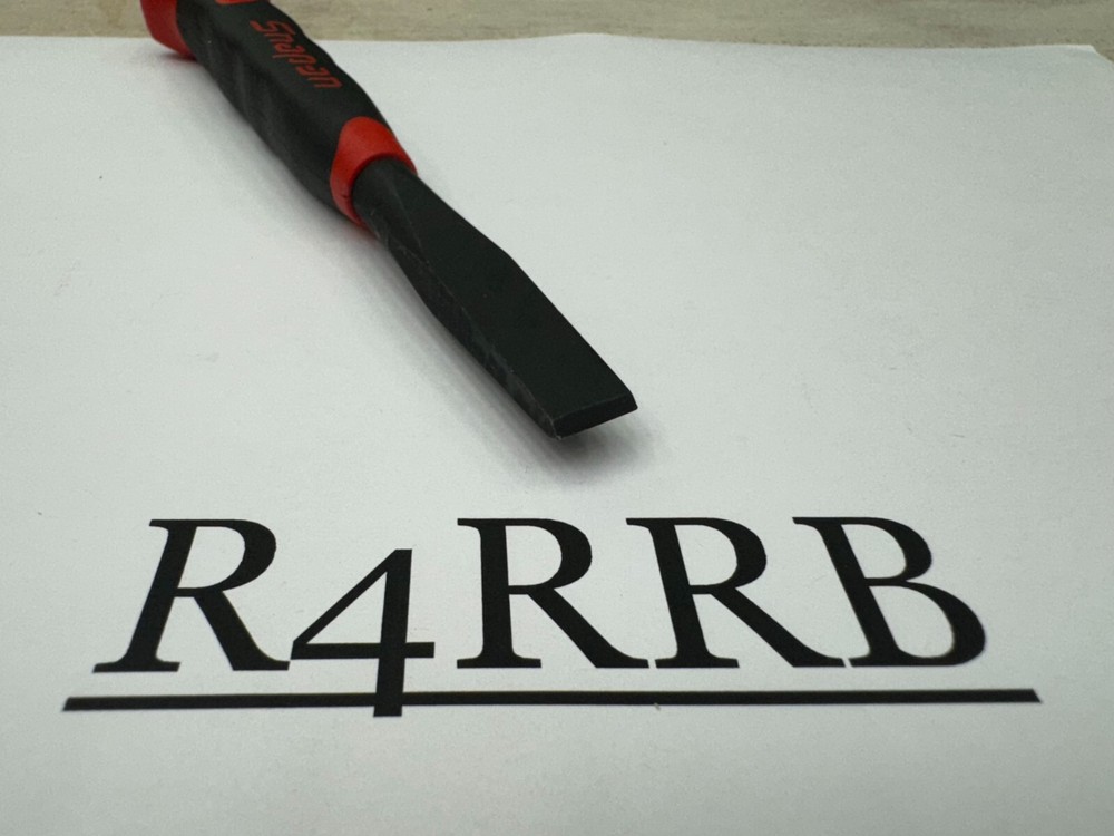 Snap-on Tools SPAIN NEW RED Soft Grip 3/8" Flat Edge Chisel PCSG812R