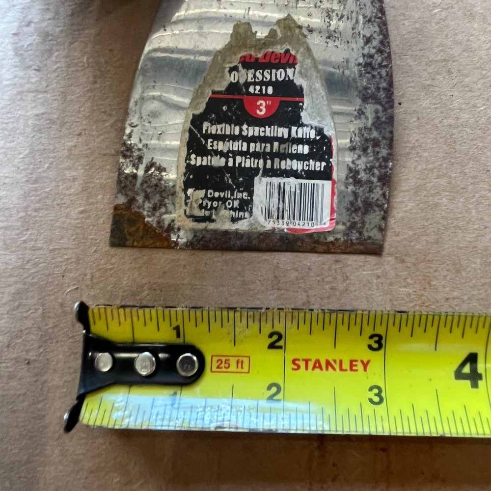 Red Devil 2 pc Putty Knife Set with 3" and 4"