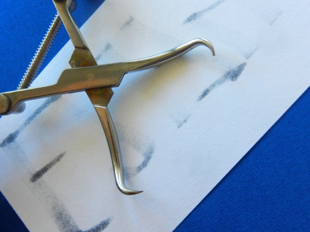 E2174 Wright 943710 Reduction Forceps with Spread Lock 14cm Length