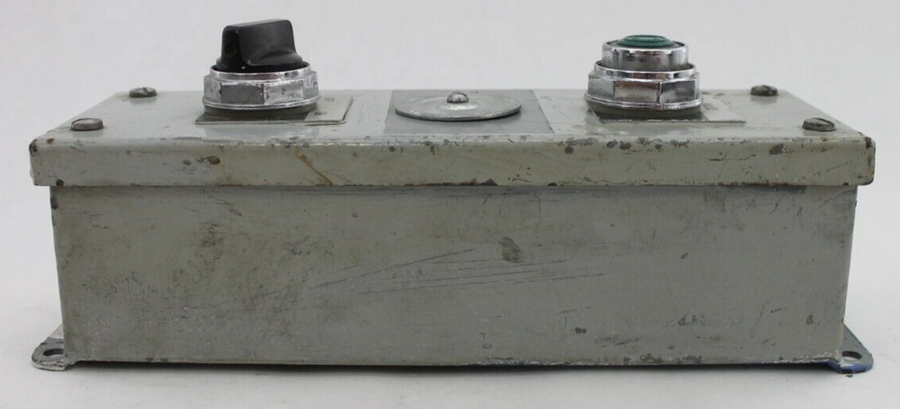 Keystone Type 13 Enclosure & Two Rees 40701-A-NO Contact Blocks