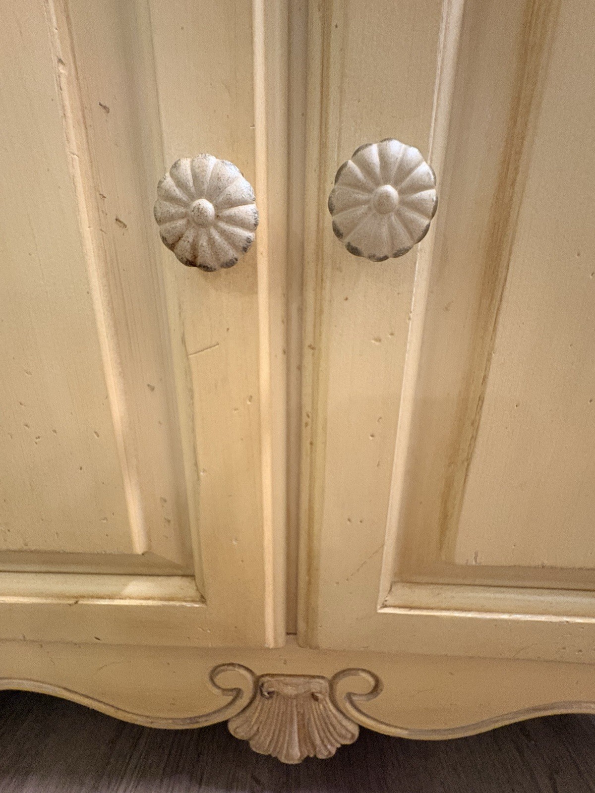 Ethan Allen Country French – Model 26‑5226, Finish 646 – Vintage Nightstand