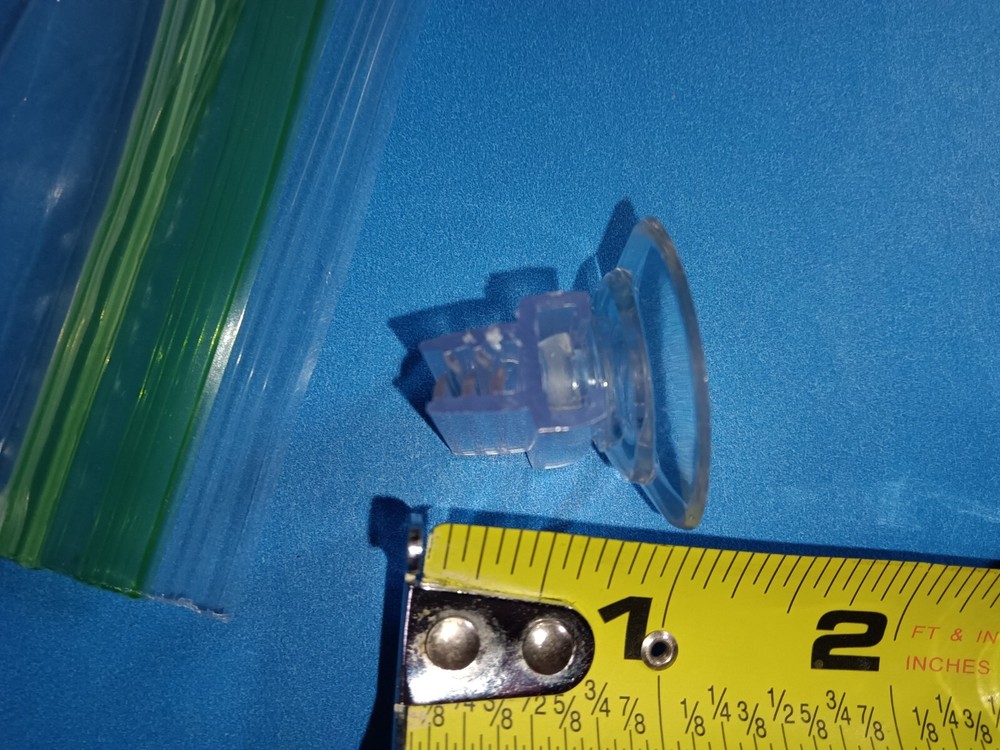 Small suction cup banner holder