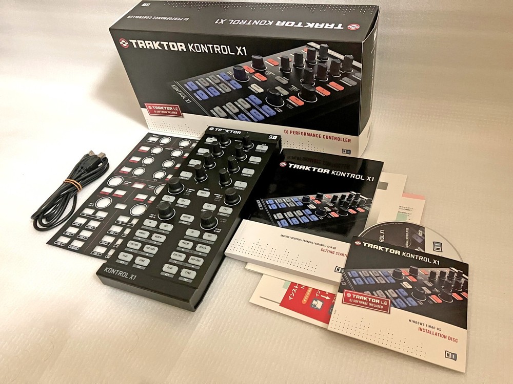 Native Instruments TRAKTOR KONTROL X1 MK1 Decks & Effects DJ Controller