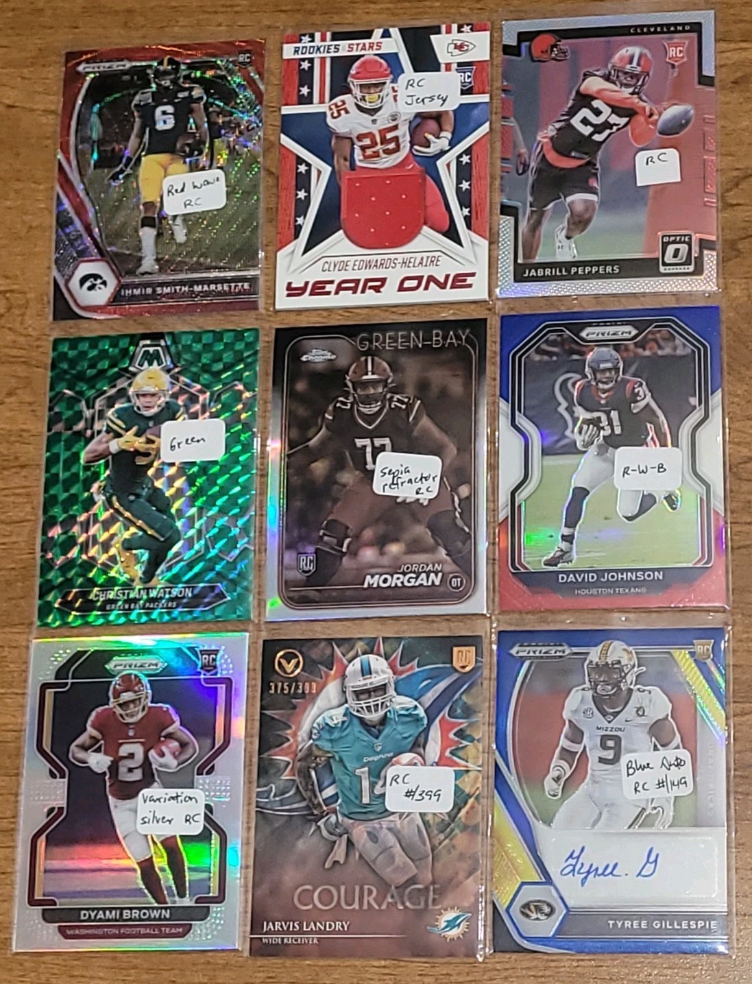 FOOTBALL LOT OF 20 CARDS w/ AUTO, JERSEY, PATCH, SERIAL #d, RC PRIZMS, SP -- #1