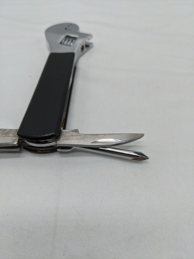 Multitool Wrench Screwdricer Knife File 5.5"