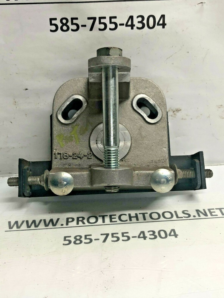 Hunter Wheel Alignment DSP400 Camera Mounting Clevis Bracket 178-24-2 P446
