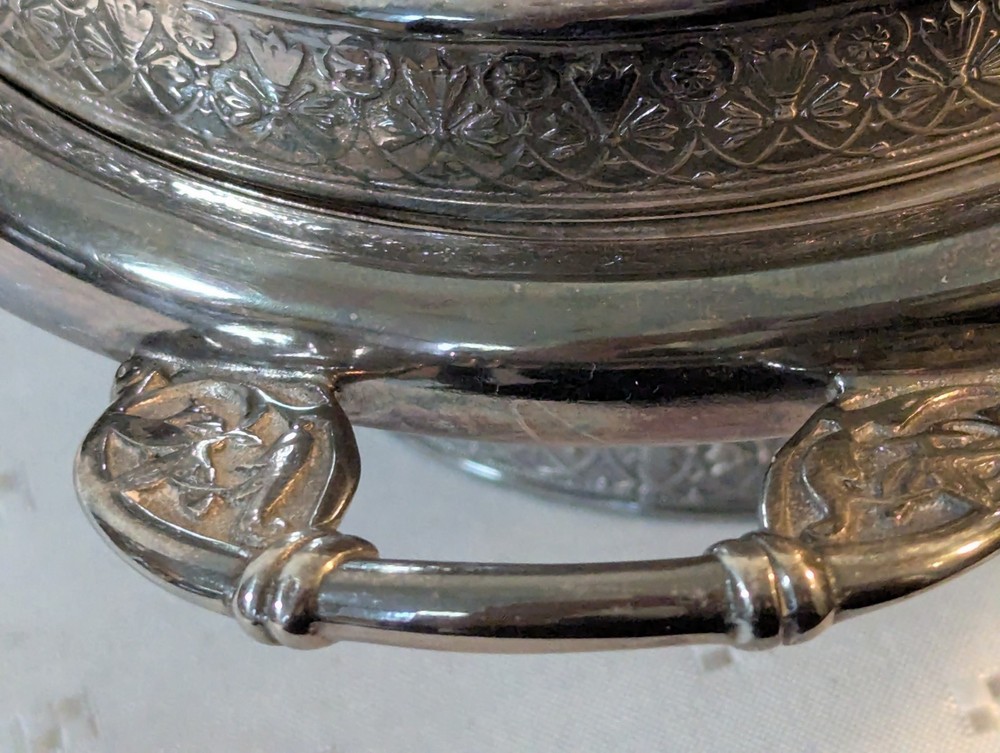 "Pairpoint Mfg" Domed Covered Butter Dish #513-Antique Quadruple Silver Plate