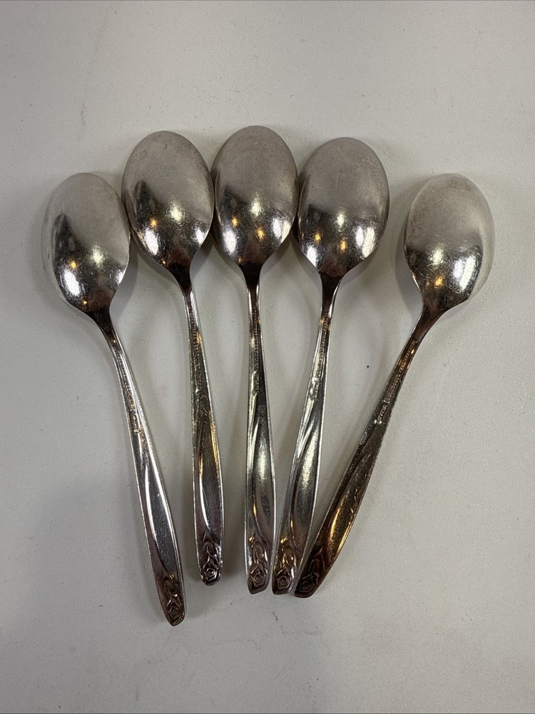 Anniversary Rose International Silver Deep Dive 5 Teaspoons