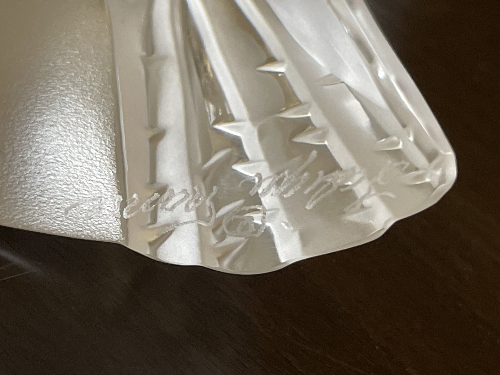 Lalique France Crystal Perruche Parakeet Bird Figurine- MINT