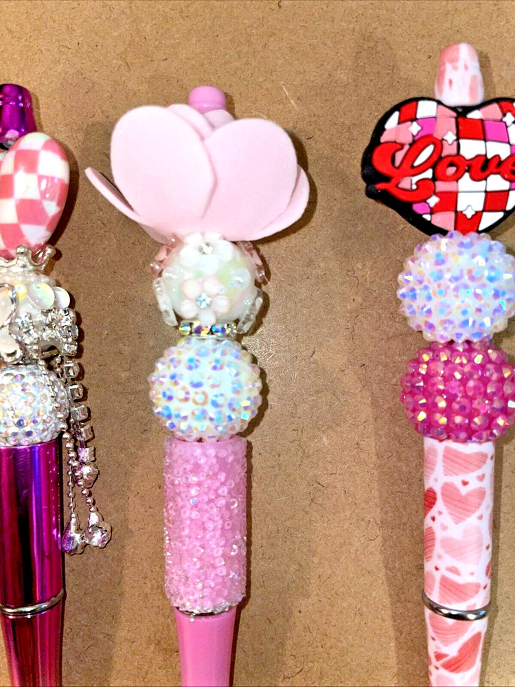 3 miscellaneous beaded pens with 1 ink refill each