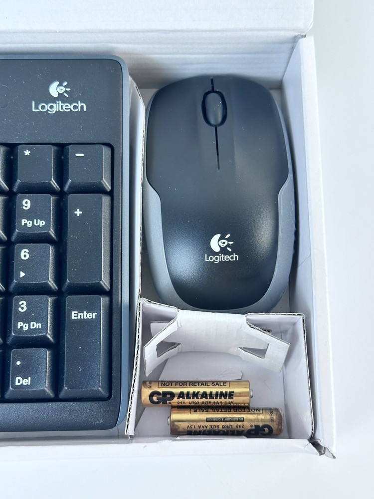 Logitech MK260 Wireless Keyboard Mouse Combo Black USB Receiver Open Box