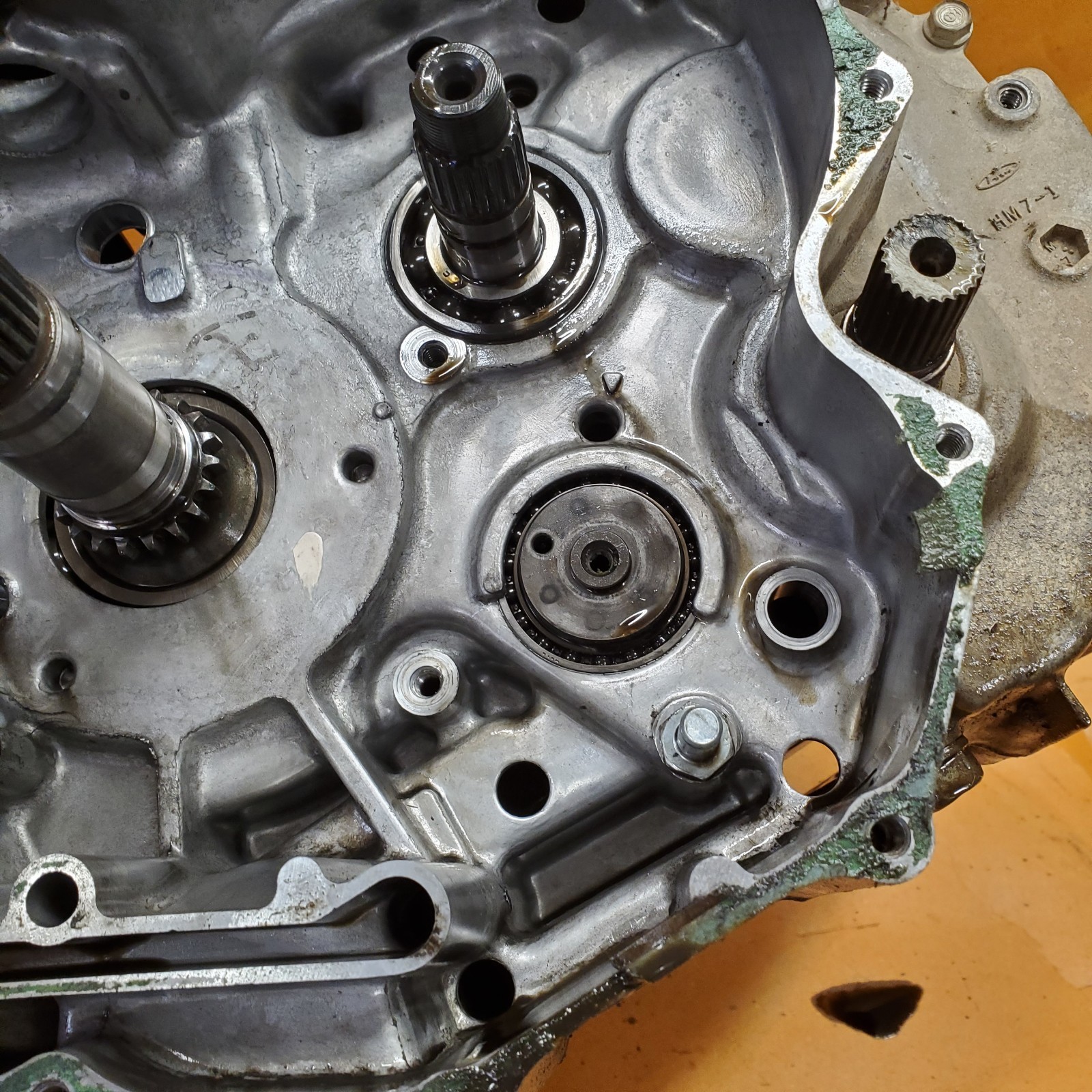 1997 Honda Foreman 400 4x4 Engine Motor Block Crank Case Crankcase Shaft Bottom