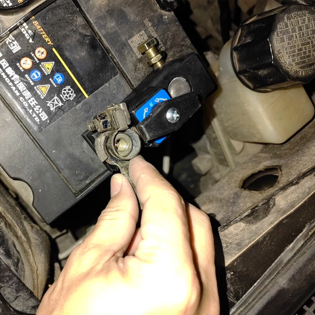 2PCS Car Battery Disconnect Isolator Cut Off Switch 12-24V Battery Terminal US