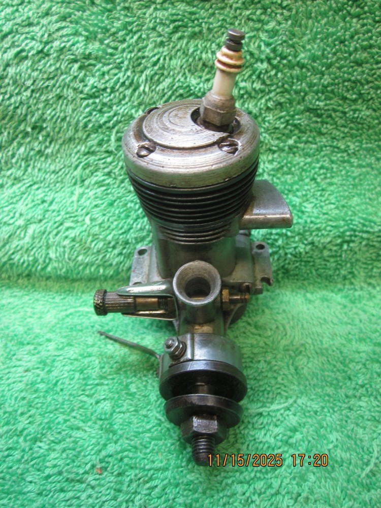 TORPEDO FLAT HEAD ANTIQUE MODEL AIRPLANE AIRCRAFT IGNITION ENGINE