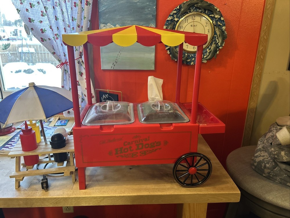 old fashioned popcorn maker and Hot Dog Maker