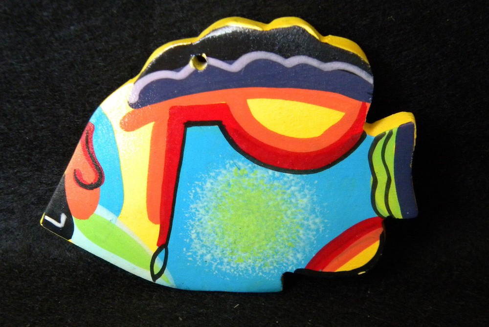 sun n sand advertising fish