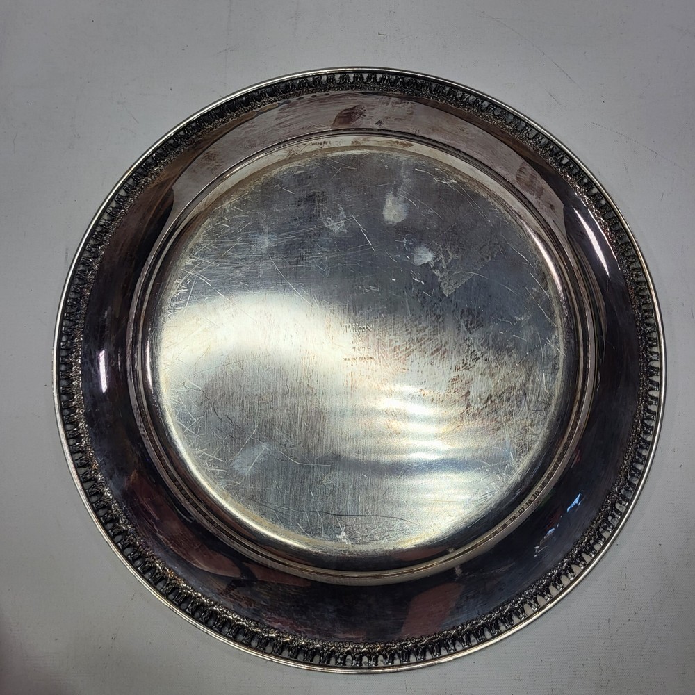 Vintage Wilcox 7075 Silverplate Round Serving Platter 11" International