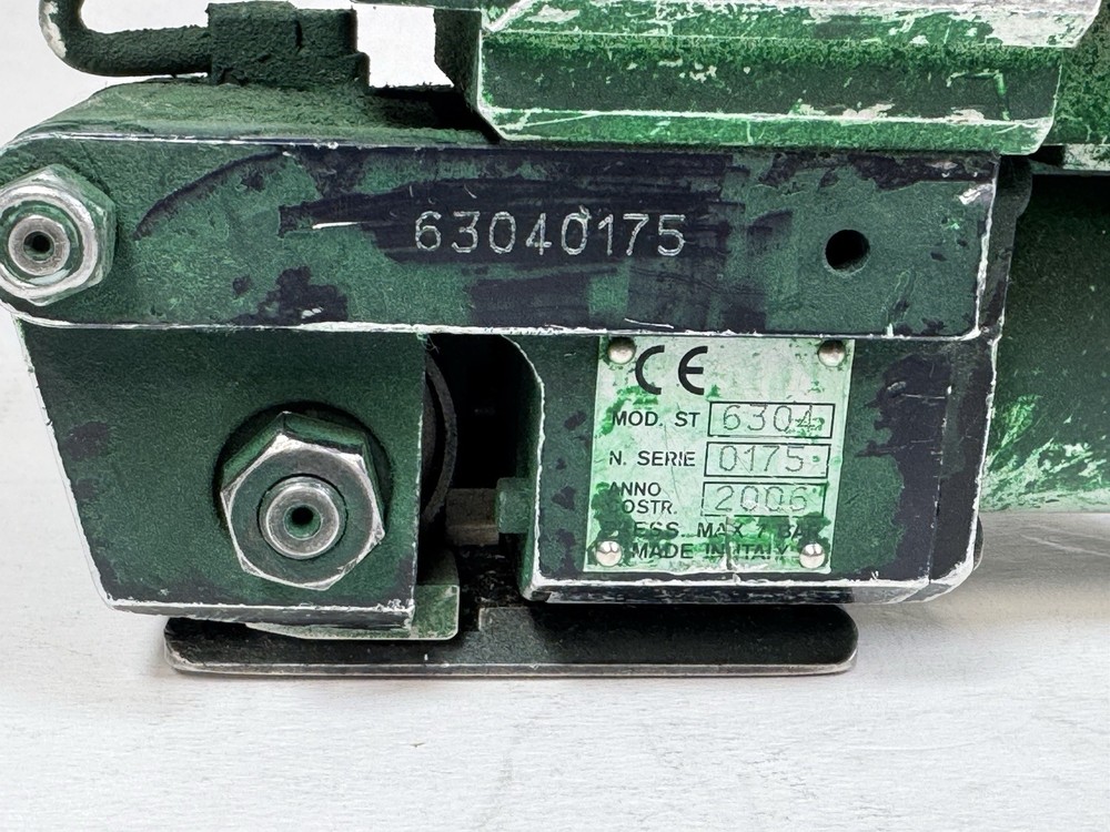 MODEL 6304 PNEUMATIC STRAPPING TOOL MADE IN ITALY