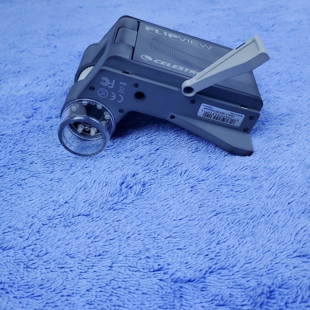 Celestron Flipview Handheld Lcd Microscope 44314 Digital Microscope