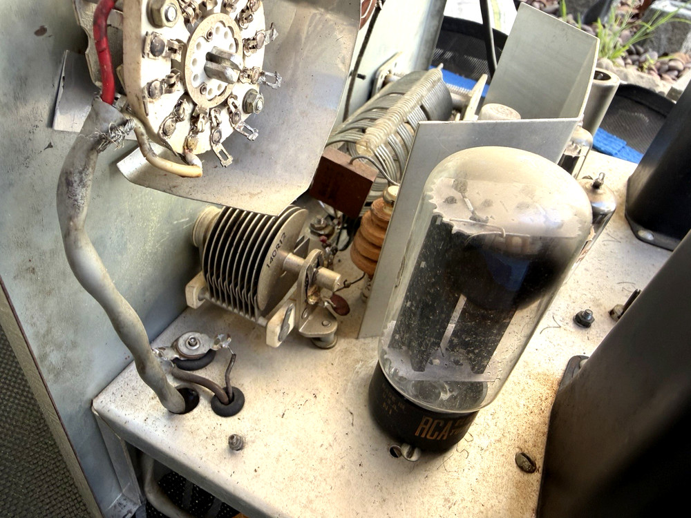 Vintage HeathKit DX-35 Transmitter AS IS-POWERS ON-PLEASE READ