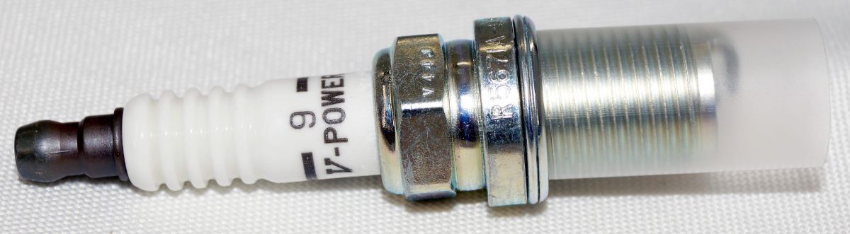 8 Pack Genuine NGK 5238 V Power Racing Spark Plugs R5671A9 Race Tuned Upgraded