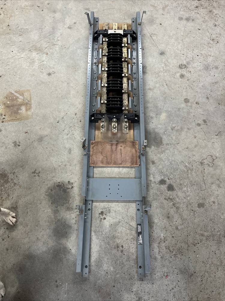 CUTLER-HAMMER CTO PANELBOARD C-207