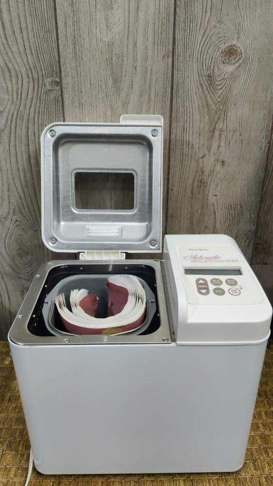 West Bend Bread & Dough Maker Model 41040X 1.5 lb Automatic Machine Tested Works
