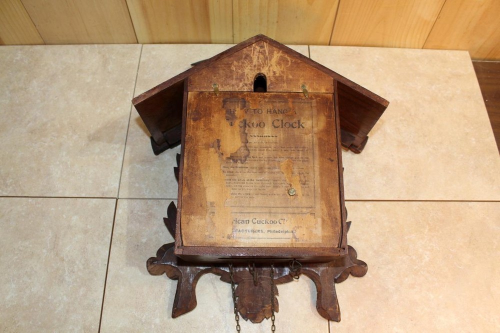 Antique American Cuckoo Clock Co. Cuckoo Clock