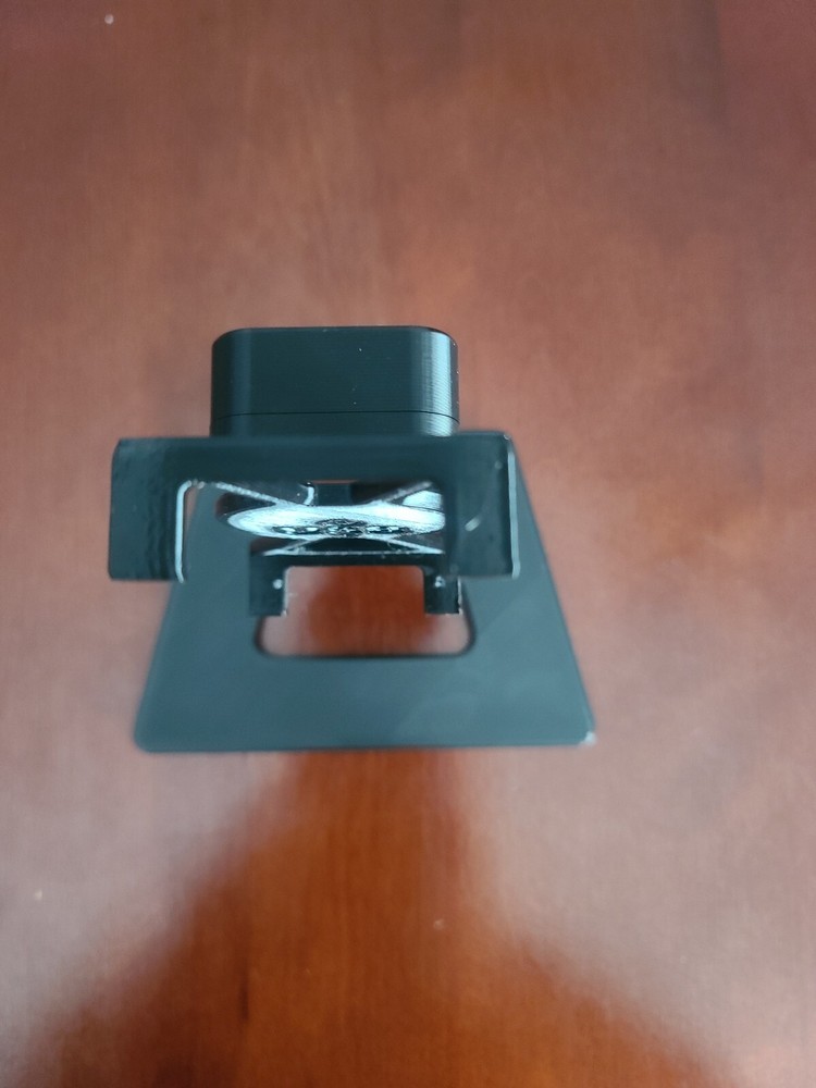 Retro Frog Rotate Desktop Display for the Nintendo Switch