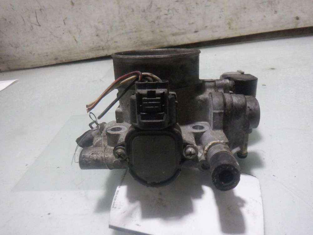 00 SUBARU LEGACY Throttle Body