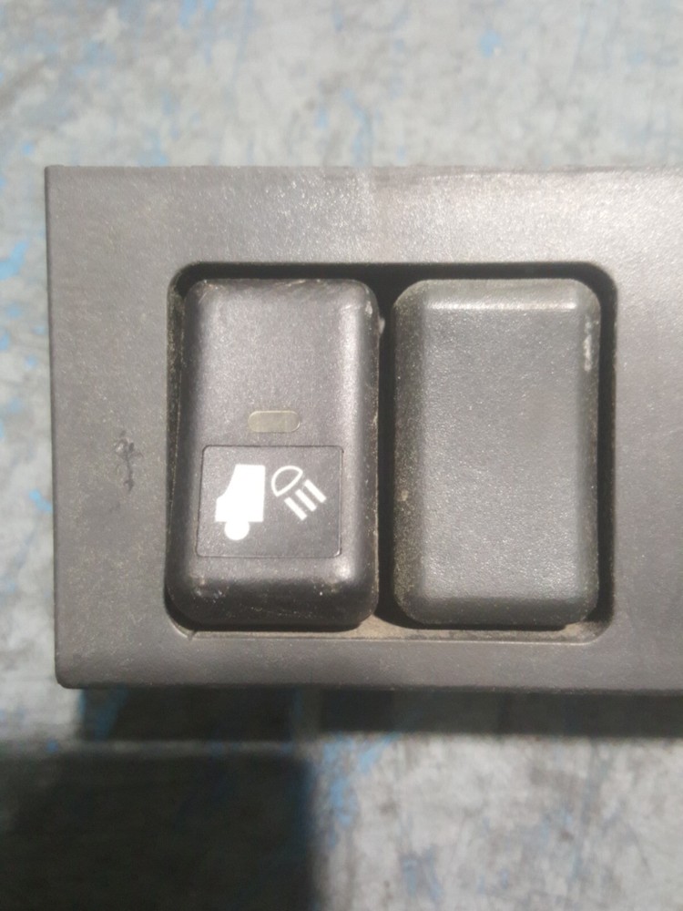 VOLVO SWITCH DASH PANEL 3175615 V6-170-033-01