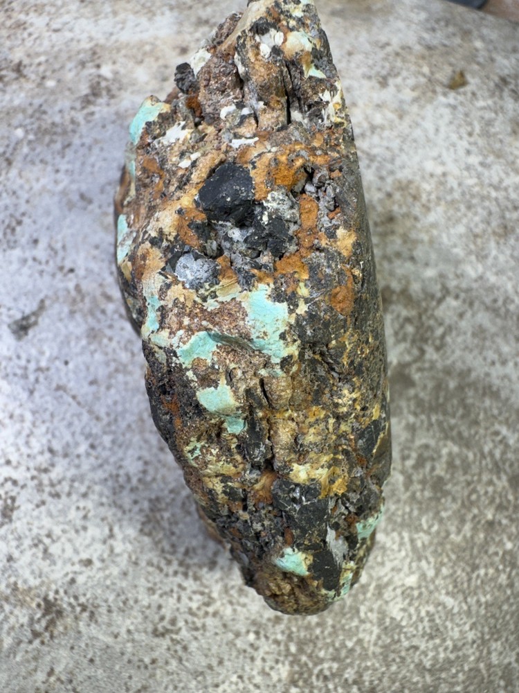 Natural Hubei turquoise nugget